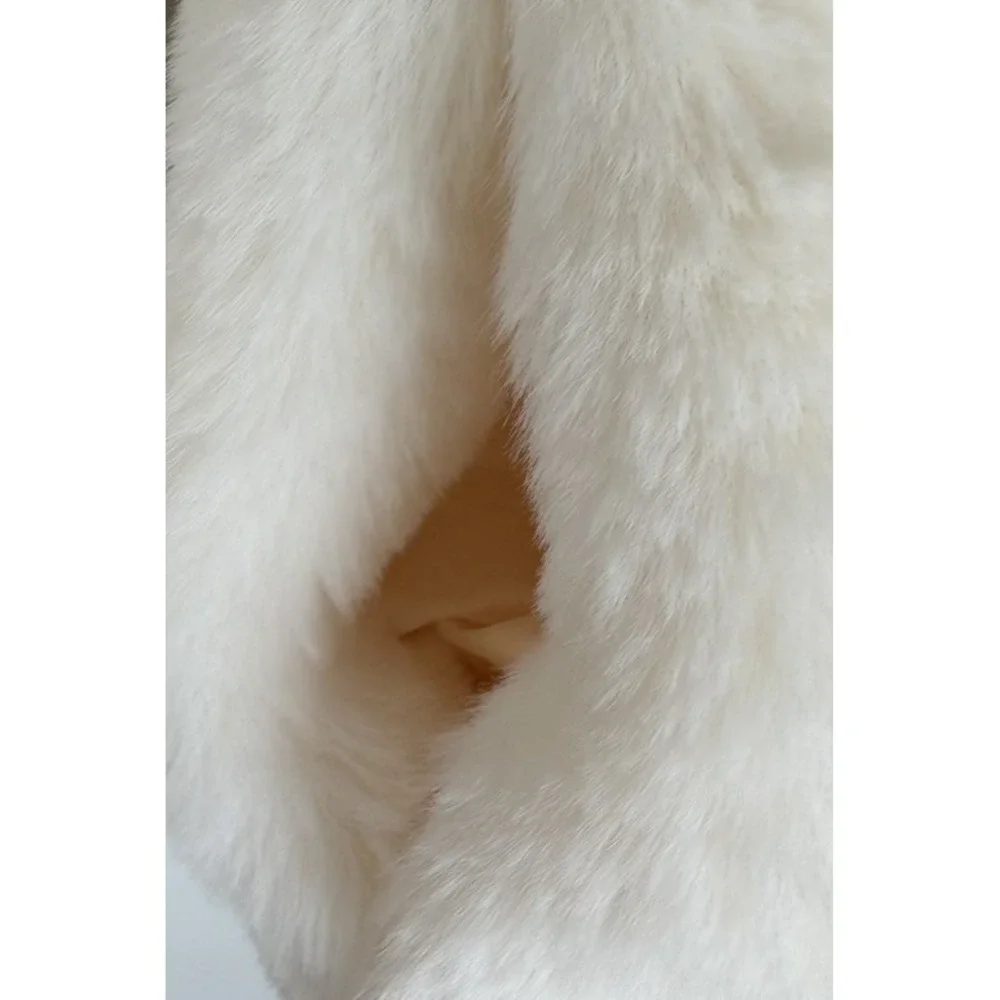 Y2K Glam Retro Mob Wife Indie Sleaze Twee Forever 21 Junior L Faux Fur‎ Jacket